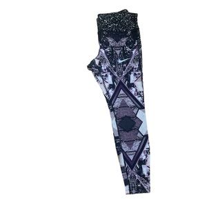 BN Nike Limited Edition NYC Leggings